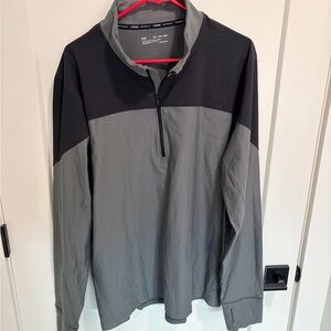 Under Armour Men's Two-Tone Gray and Black 1/4 zip